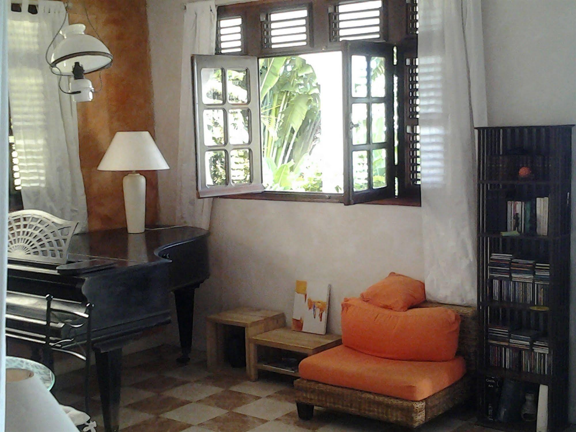 Villa Galerie เลส์ อองซ์-ดิอาร์เลส ภายนอก รูปภาพ